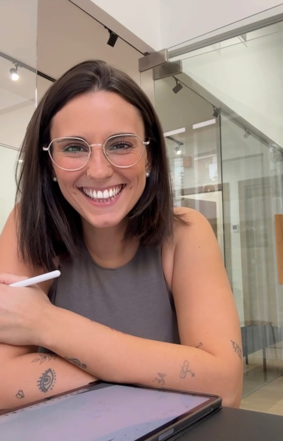 Fine line tattoo artist